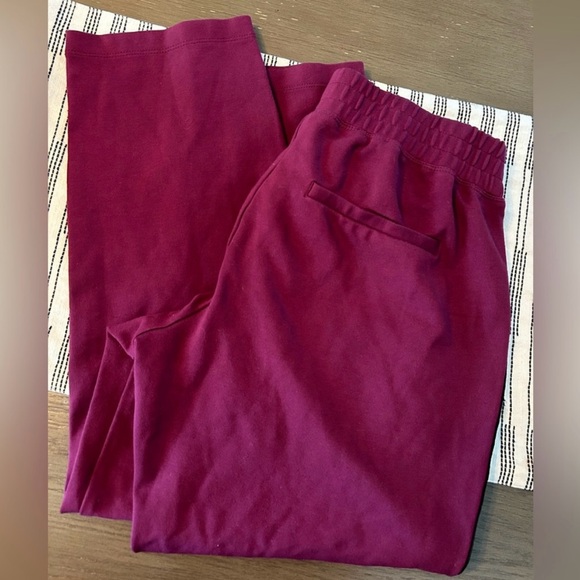 Old Navy active capris size s/p - Picture 4 of 4